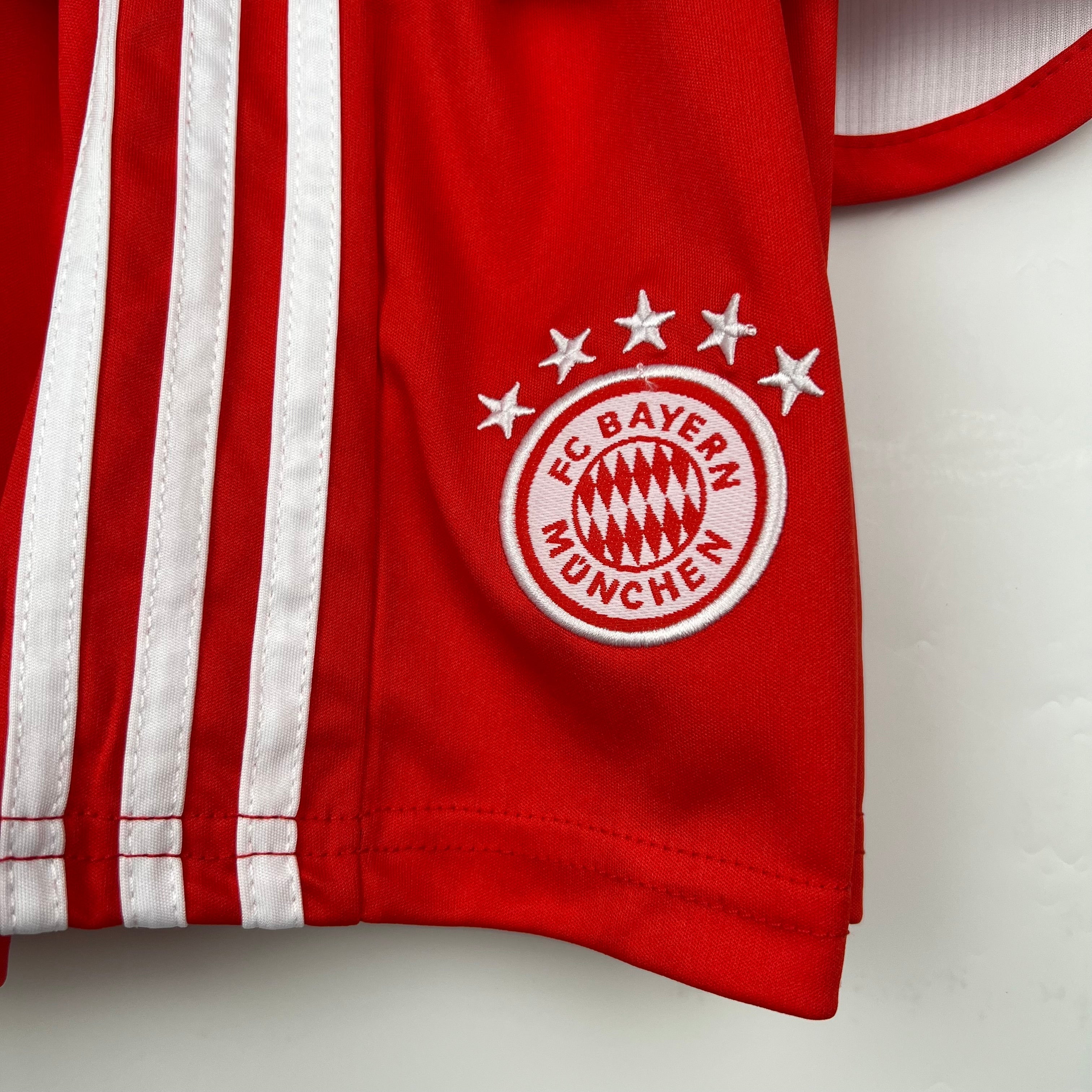 BAYERN MUNICH I 23/24 CONJUNTO INFANTIL