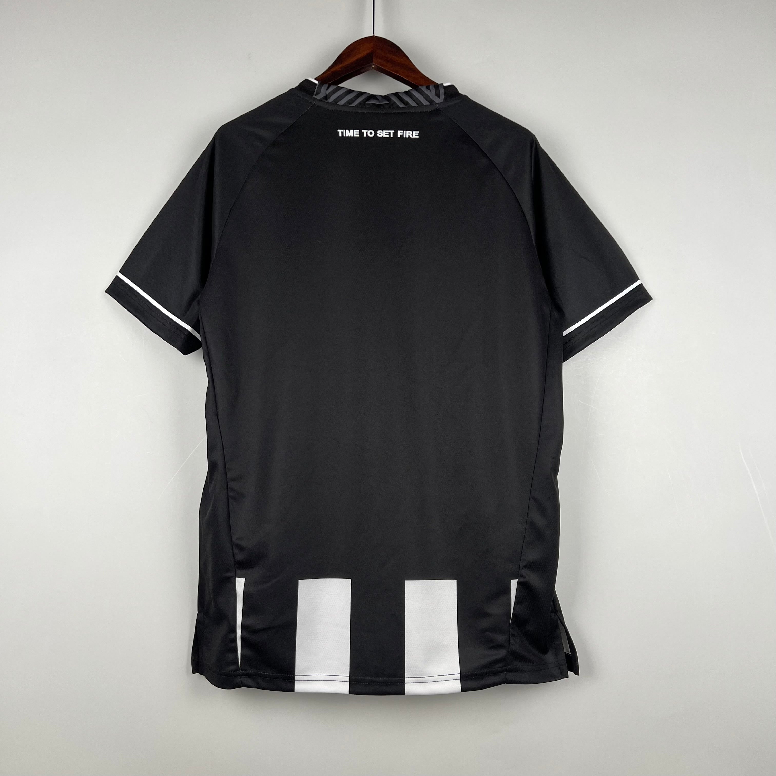 Botafogo I fără sponsor 23/24 om