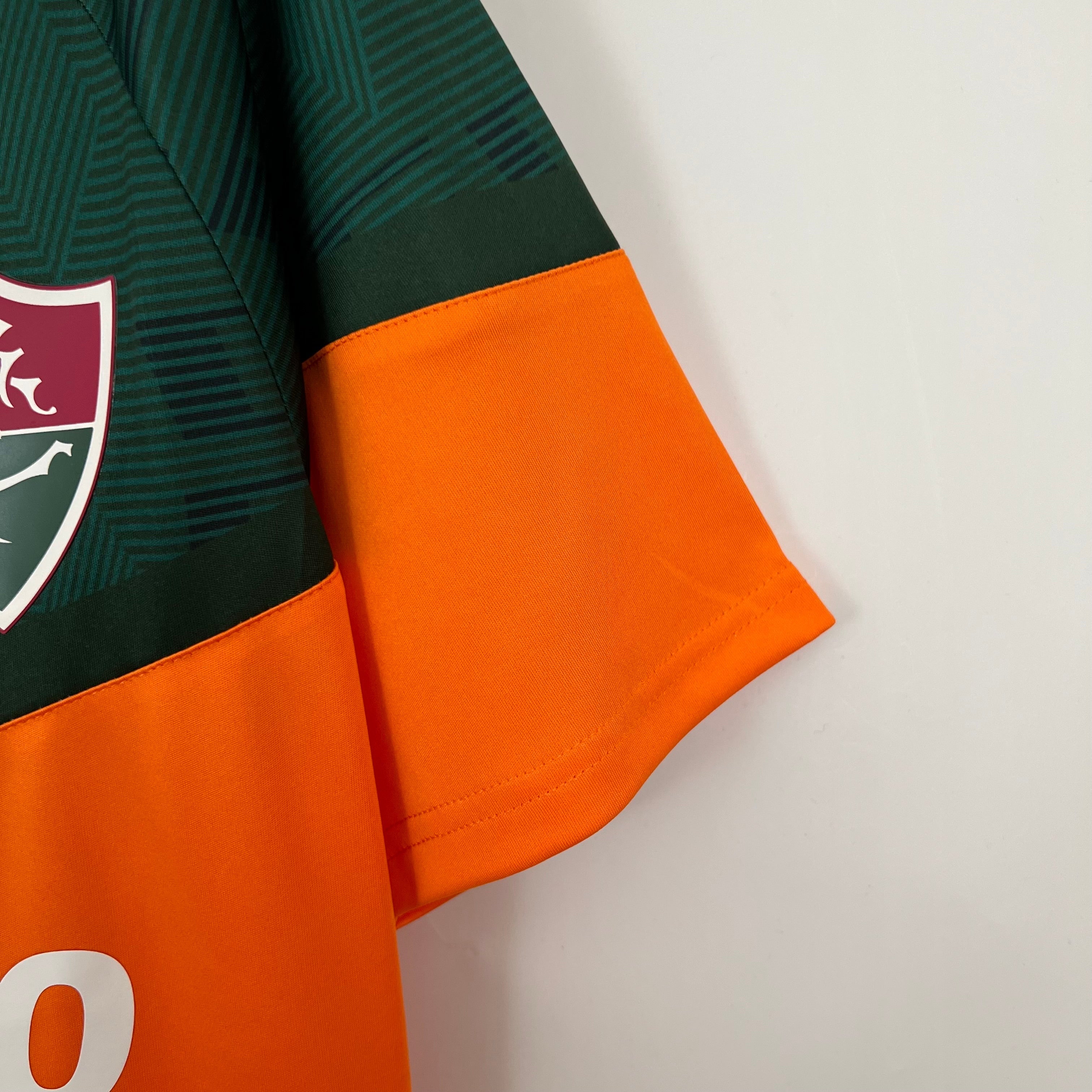 Sponsor ile Fluminense Eğitimi III 23/24 Adam