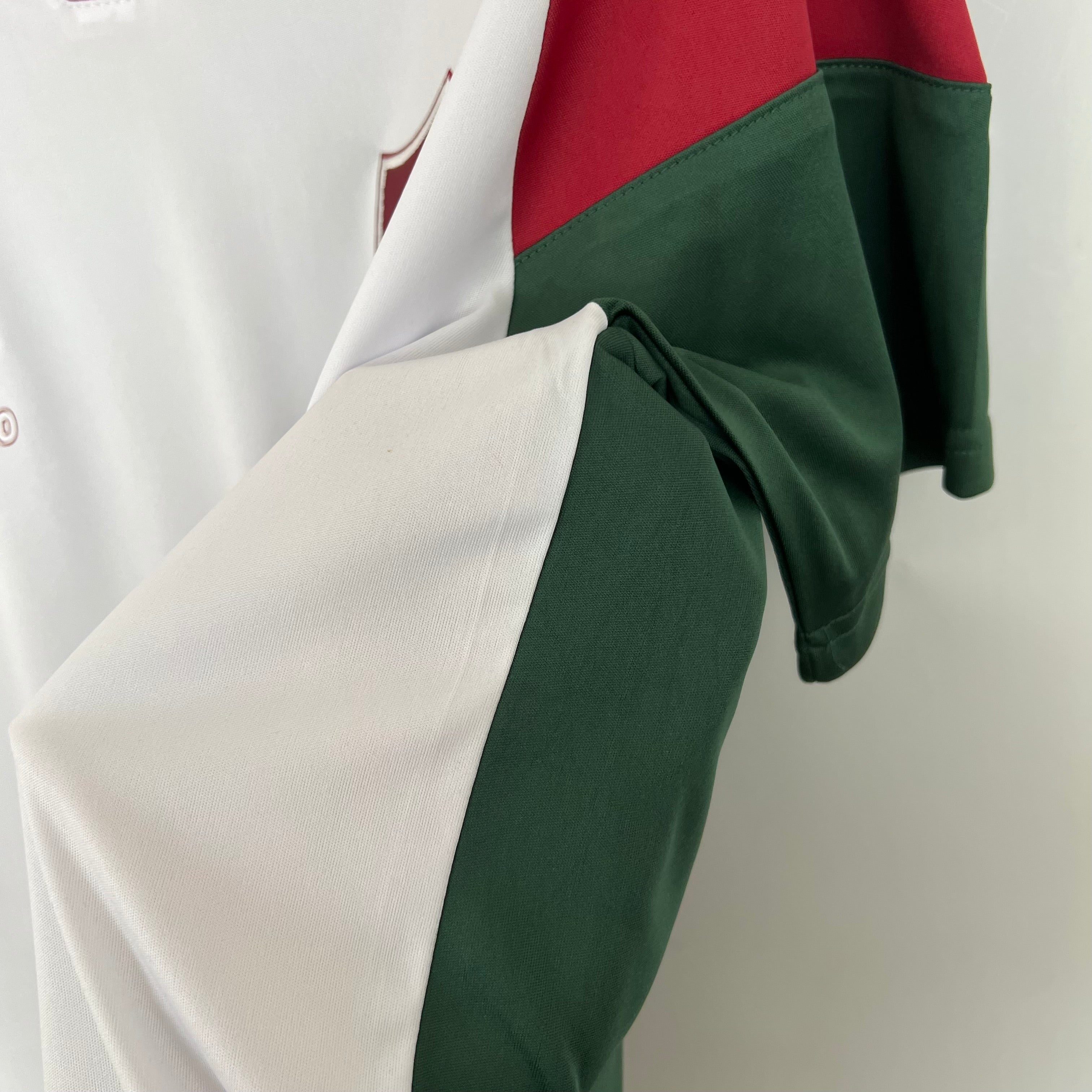 Sponsor Olmadan Fluminense Eğitimi V 23/24 Adam