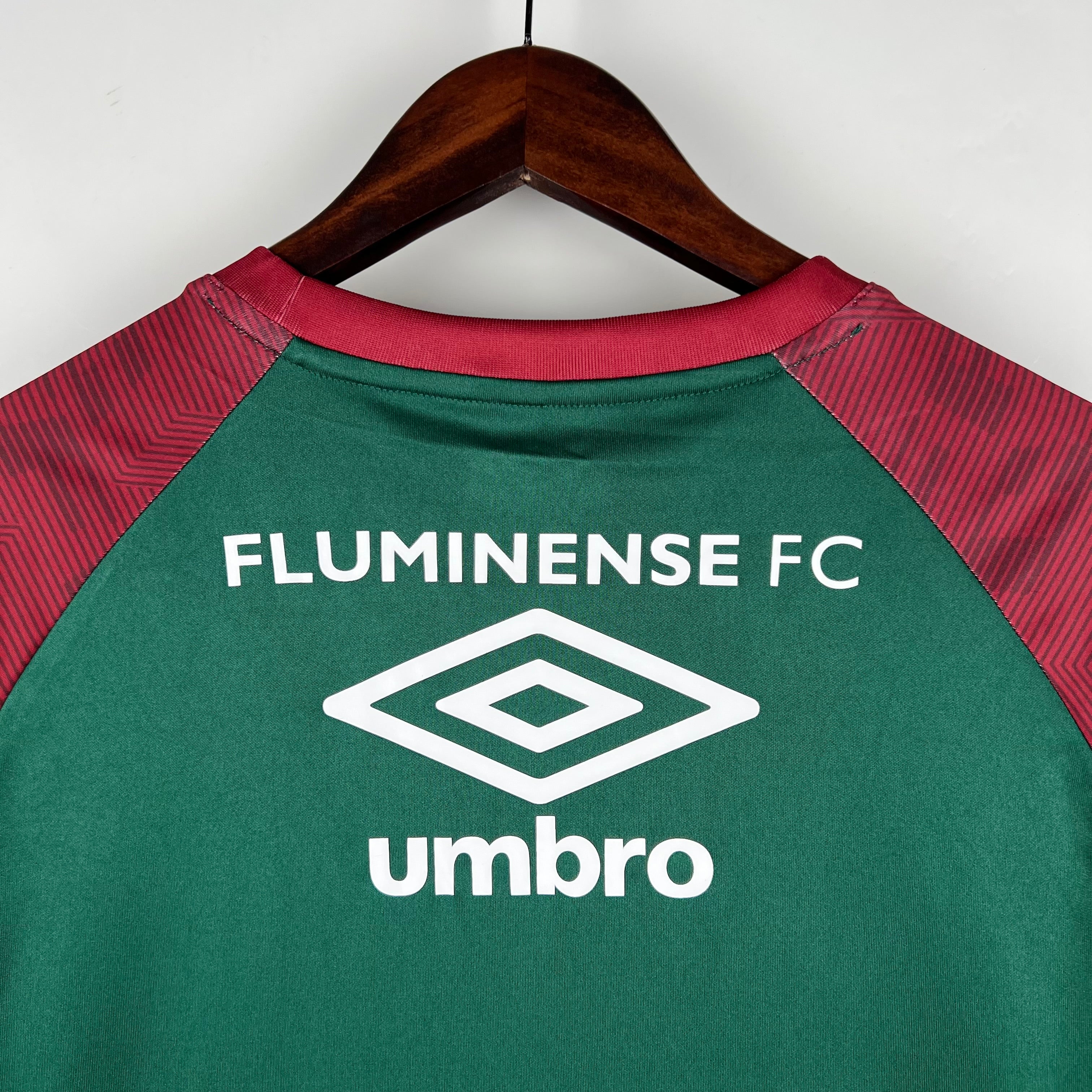 Sponsor Olmadan Fluminense Eğitimi I 23/24 Adam