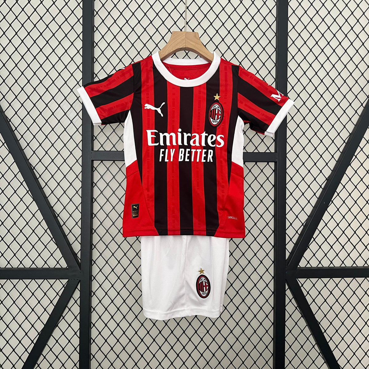 AC Milan i 24/25 da equipe infantil