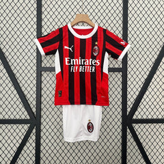 AC Milan i 24/25 da equipe infantil